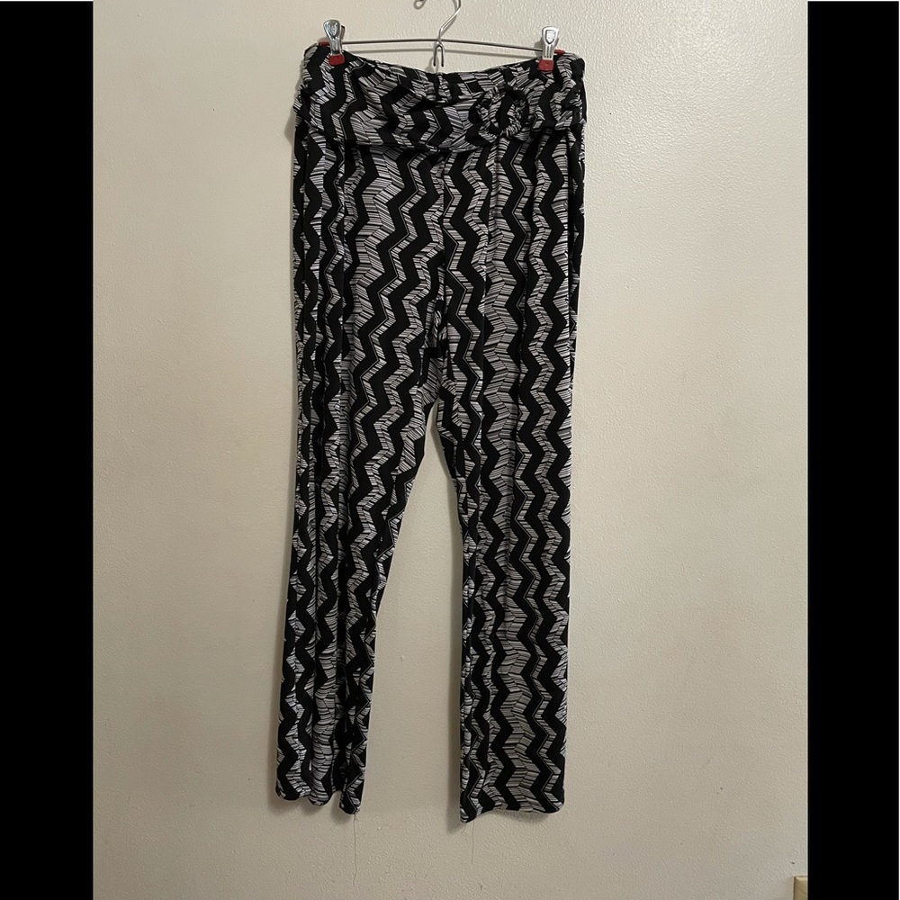 Robert Louis NYC Zigzag Print Pull-On Pants ā Size XXL